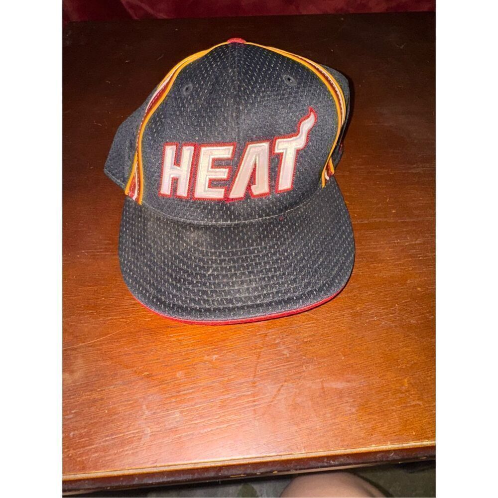 Adidas Miami heat hat size 8